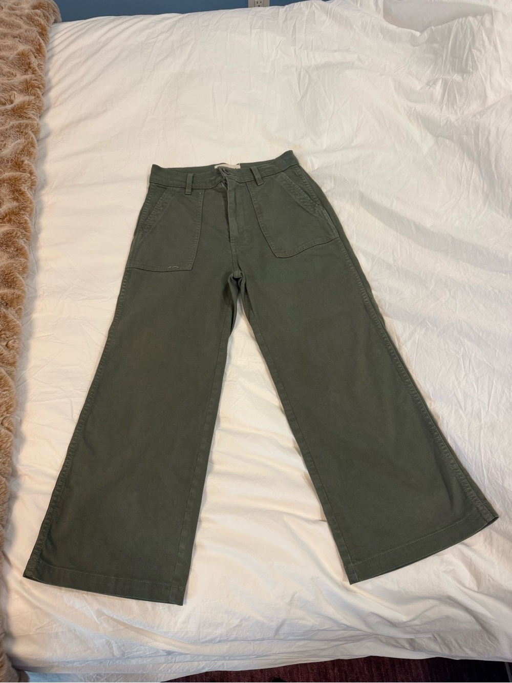 Emerson Fry Wide-Leg Cropped Utility Pants in Olive